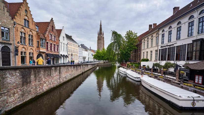 The Perfect Bruges Walking Tour: 2026 Guide