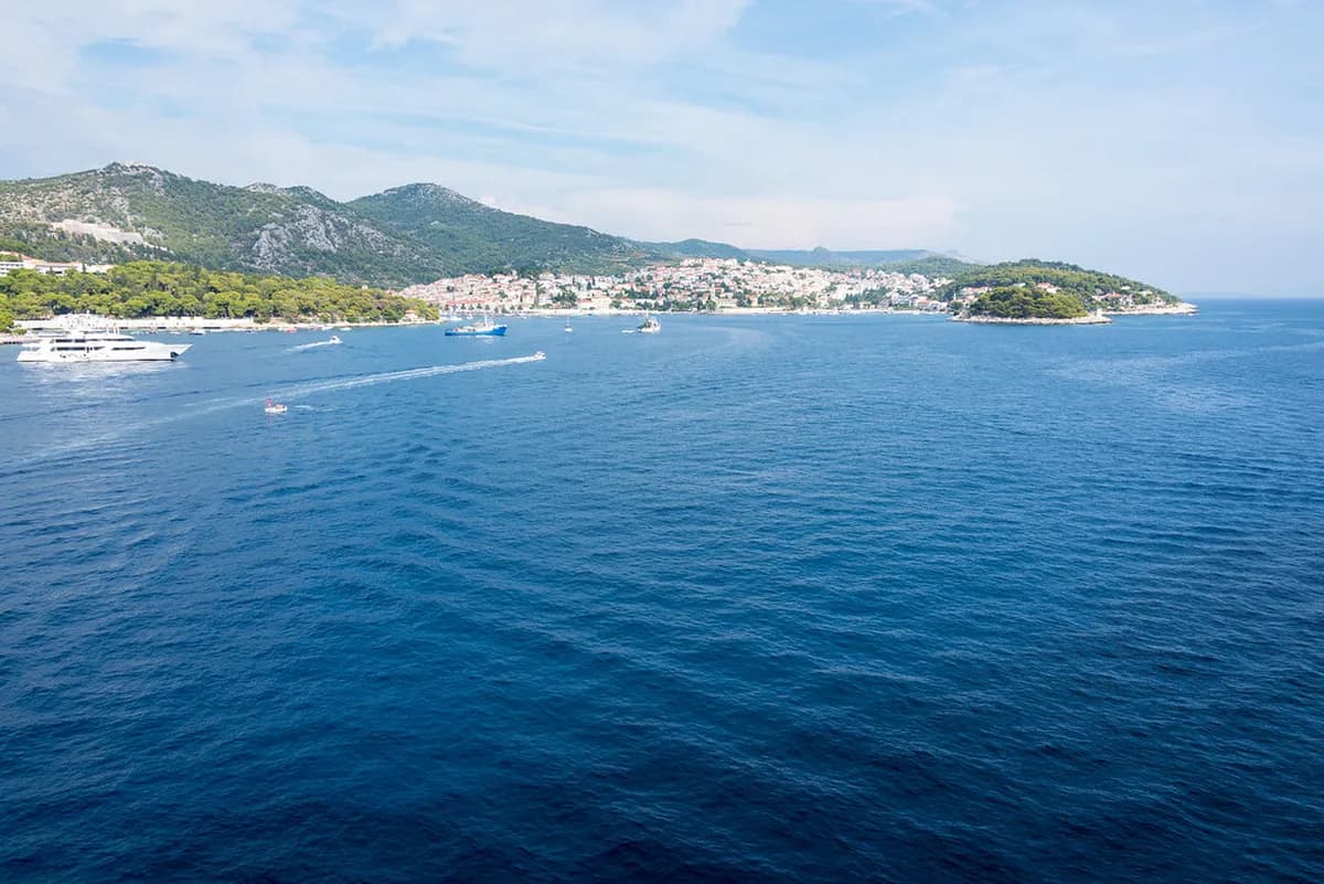 How to Get to Hvar from Split: 7 Best Ways to Travel