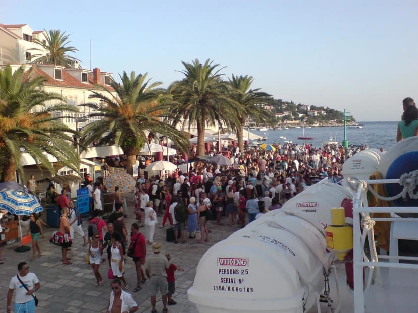 Hvar Nightlife Guide: Best Bars, Clubs & Party Tips