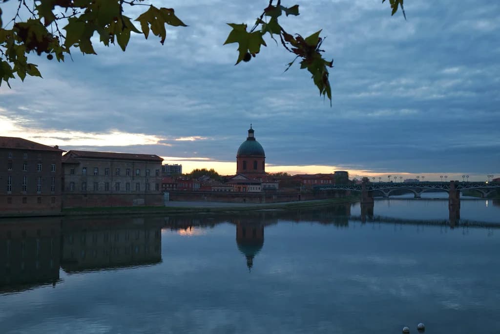 Ultimate Toulouse Beach Guide: Top Coastal Day Trips