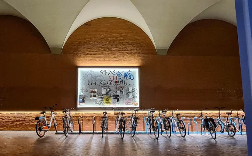Parking in Bologna 2026: Best Garages, ZTL Rules & Free Options