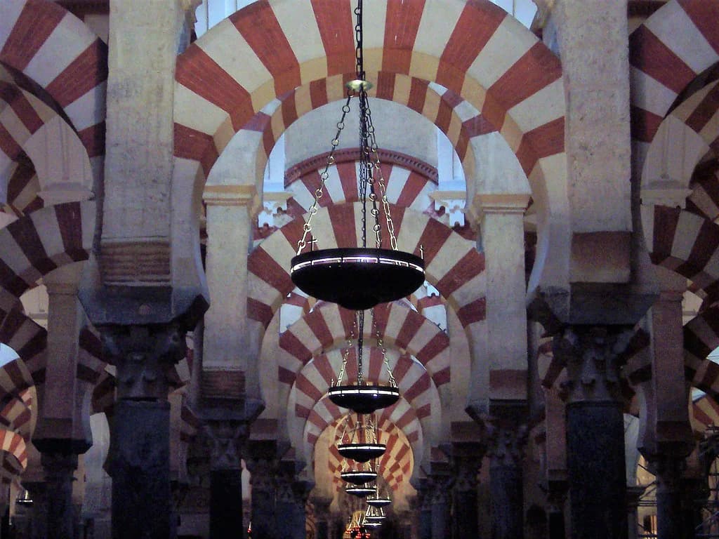 Spain Travel Guide 2026: Cities, Tips & Top Things to Do