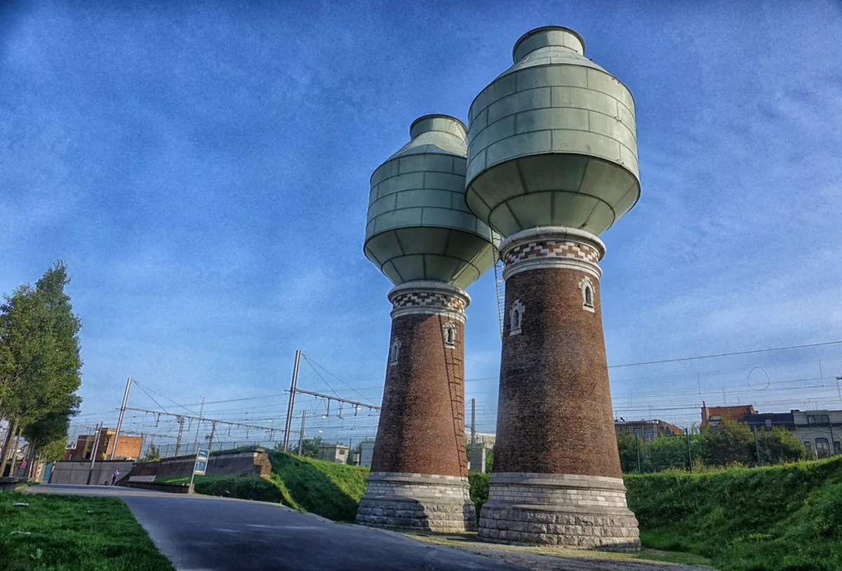 Iconic Landmarks of the Grote Markt in Antwerp