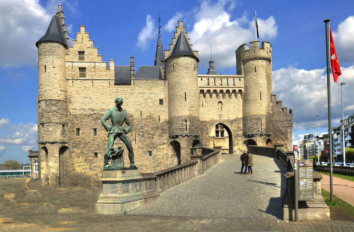 Magical Medieval Scenery in Bruges in Ghent