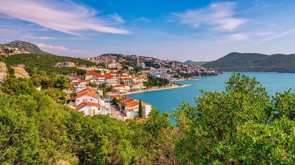 Understanding Sarajevo’s Color-Coded Parking Zones in Bosnia and Herzegovina