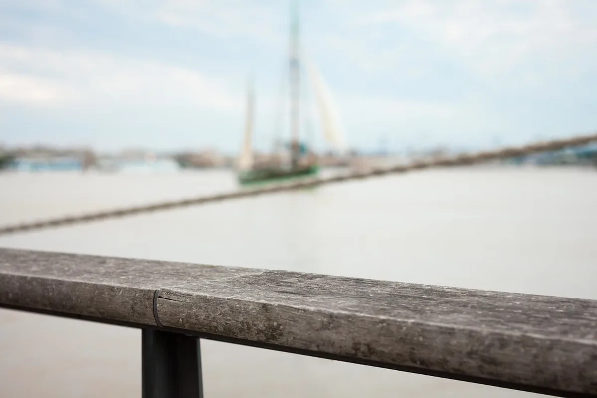 Navigating the City and Transport Safety in Bordeaux