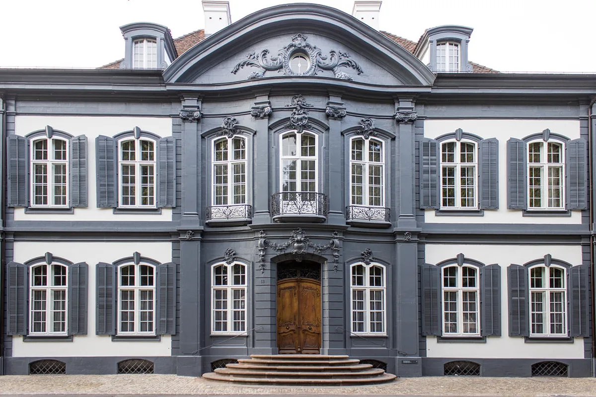 Safe Neighborhoods and Practical Tips for Getting Around in Strasbourg