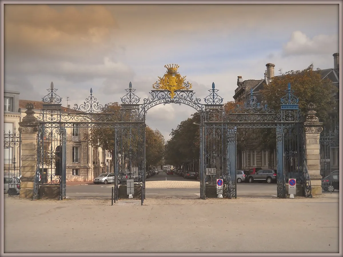 Cost-Effective Park and Ride Options in Bordeaux