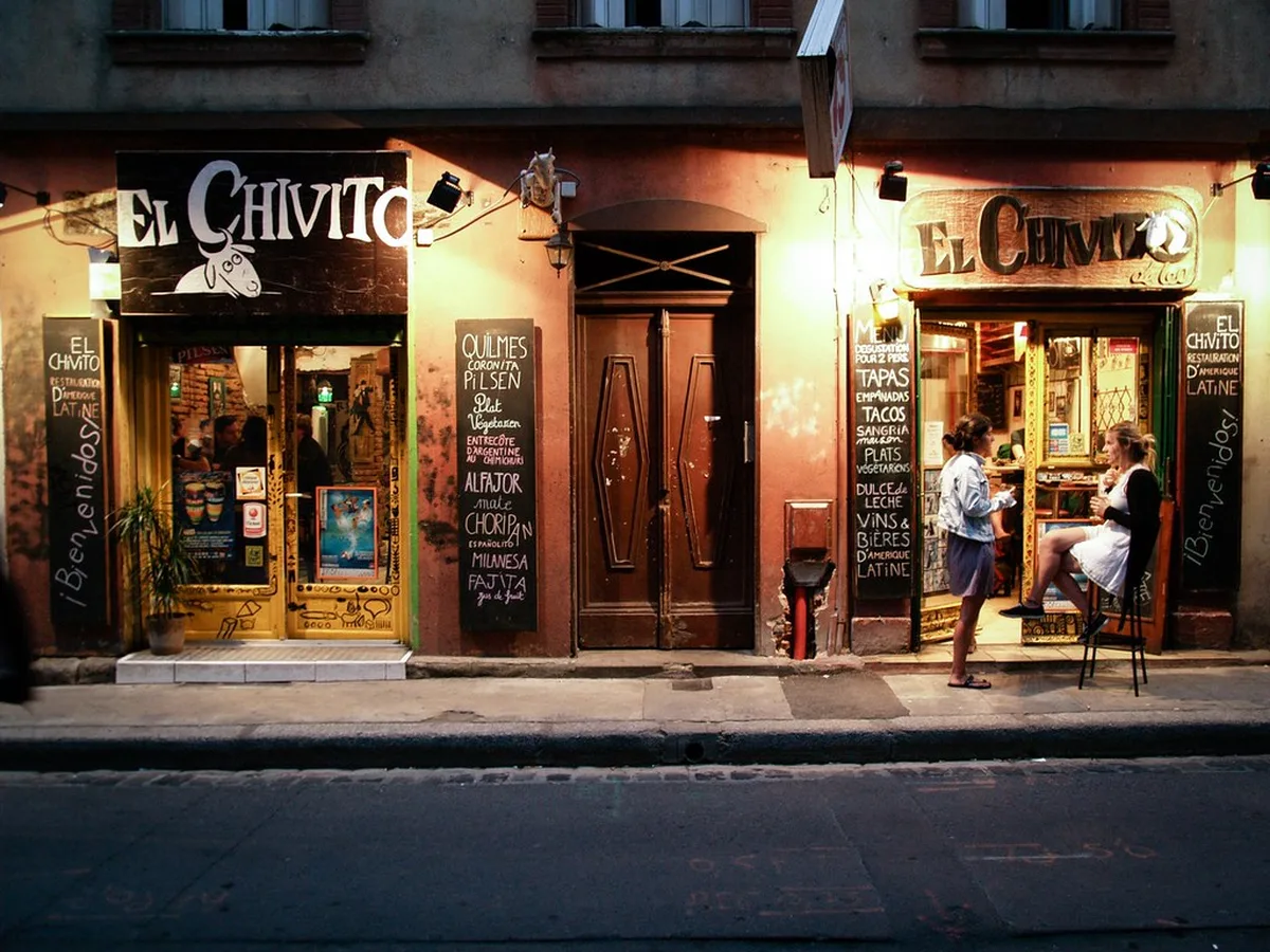 Aperitivo and Wine Bar Scene in Toulouse in toulouse