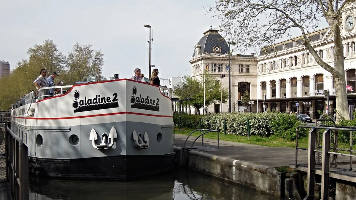 Authentic Dining in the Vieux Quartier in toulouse