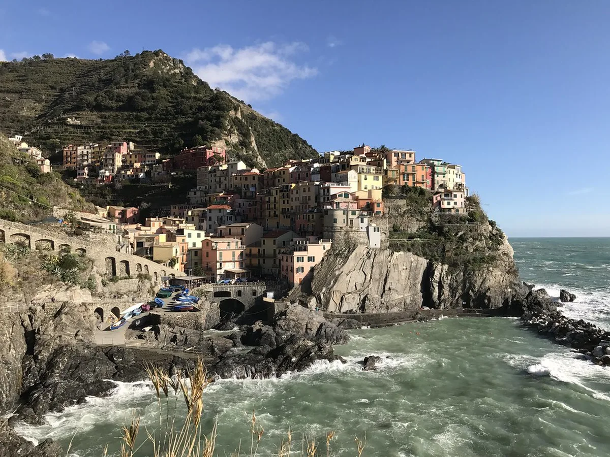 Savoring Local Cuisine and Regional Wines in cinque terre