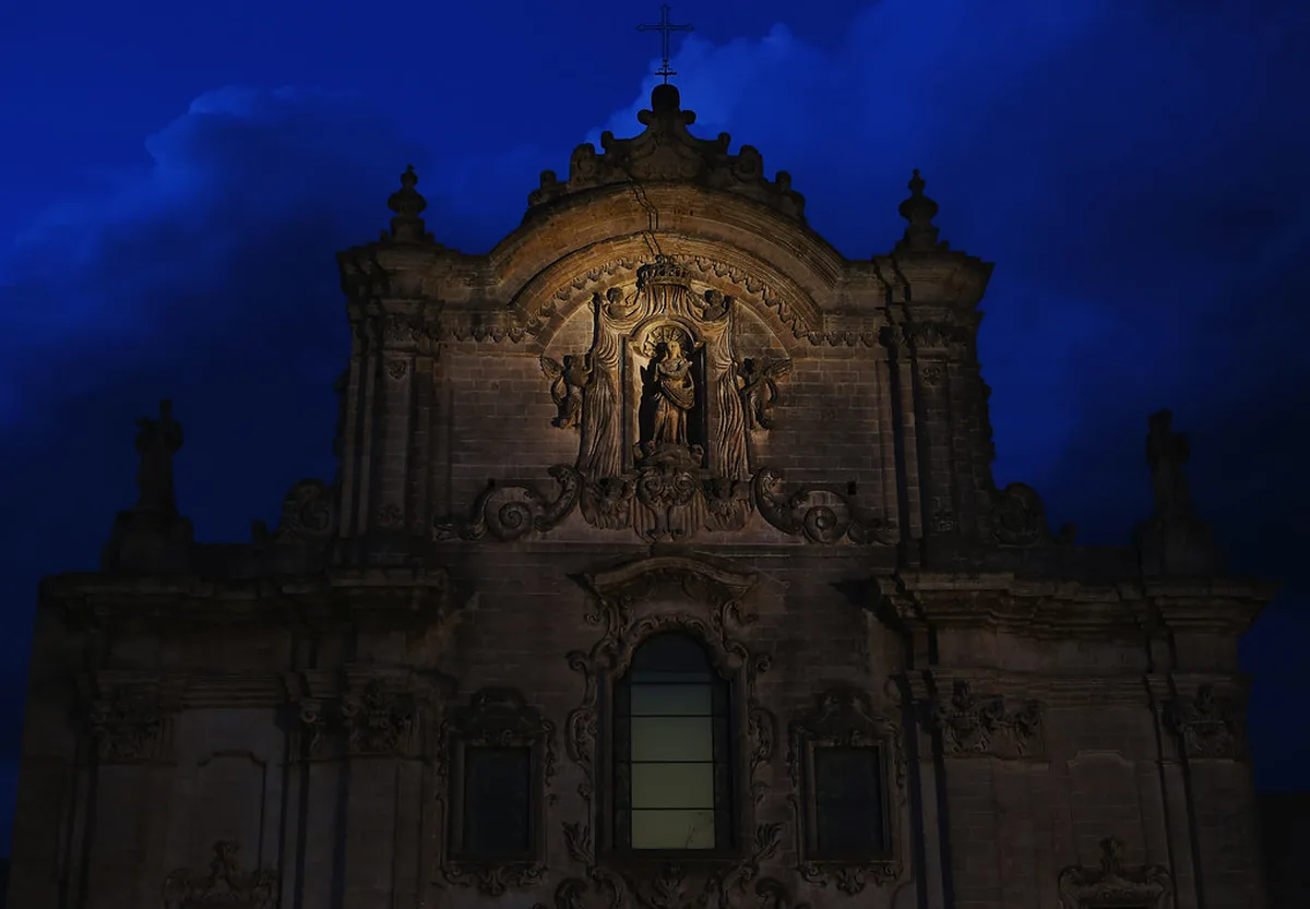Matera Sassi Viewpoints Walking Guide in Matera
