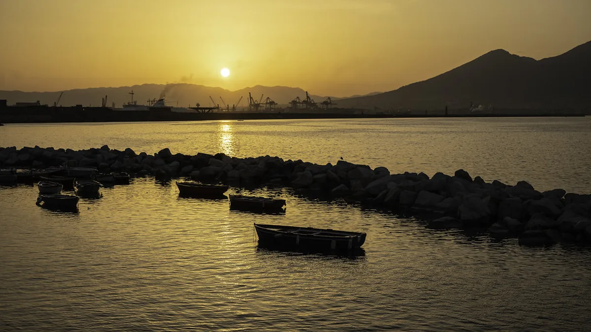 Day 3 Coastal Beauty and Ancient History in Naples