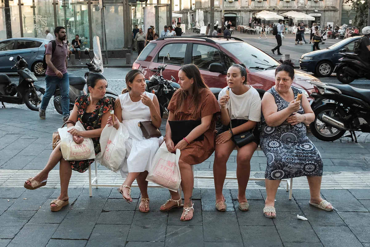 Naples Street Food and Pizza Guide 2026 Pizza Fritta, Cuoppo, and the Best Spots in Naples