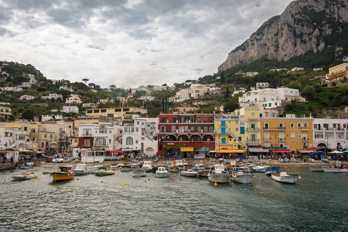 Local Insights for Navigating the Coast Road in amalfi coast
