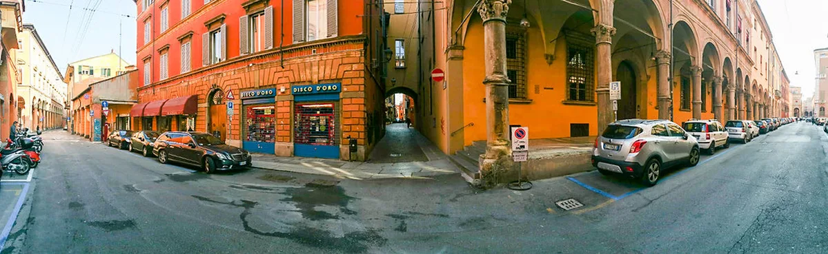 Street Parking and Blue Line Regulations in Bologna 2026 in Bologna