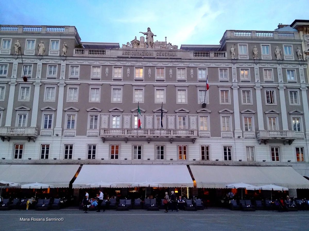 Piazza Unità d'Italia Highlights in Trieste