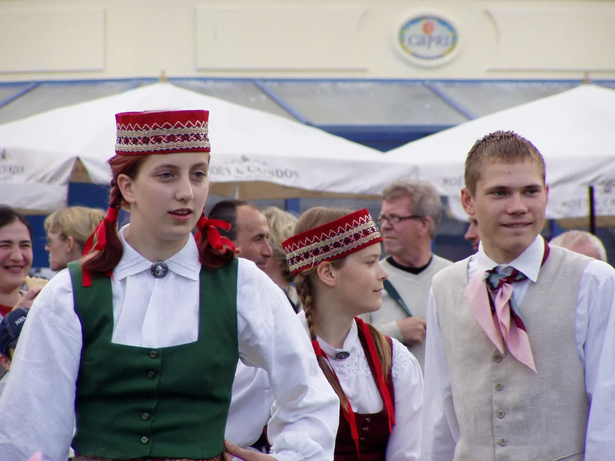 Traditional Dining and Vibrant Nightlife in Rīga