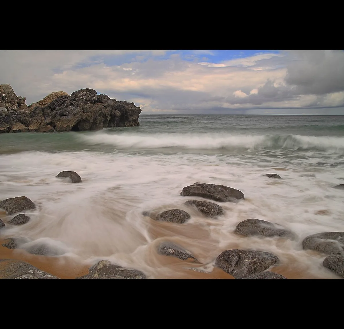Exploring the Heart of Cascais Old Town in Cascais